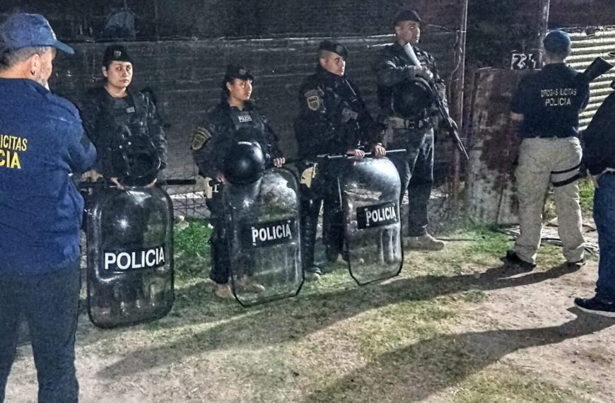Dos personas fueron aprehendidas en un allanamiento presunta venta de cocaína y marihuana