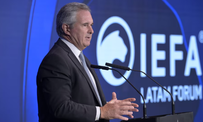 El Gobierno anunció que volverá al mercado internacional de deuda