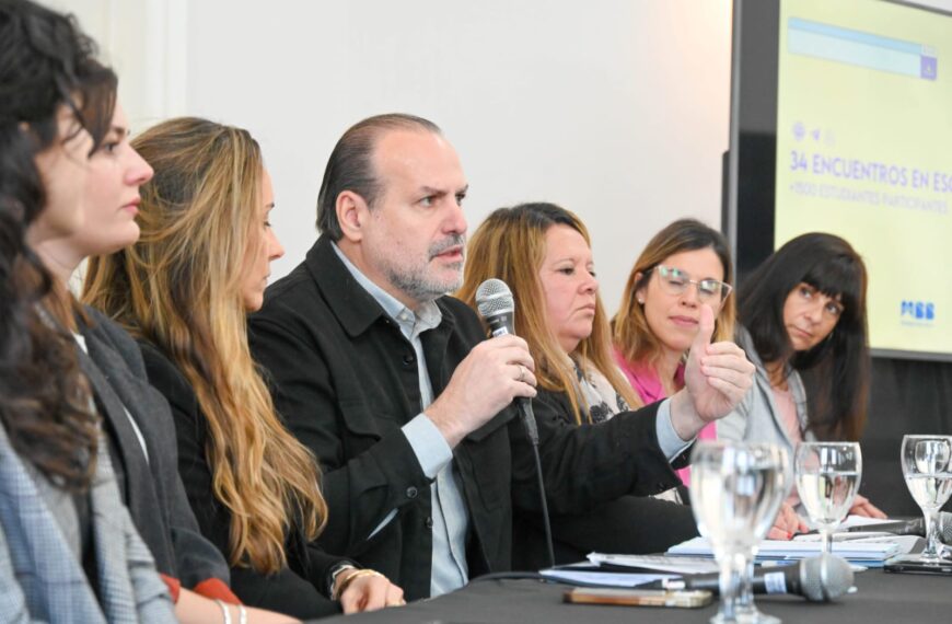 El Municipio refuerza su compromiso con la prevención y el abordaje de grooming en Bahía