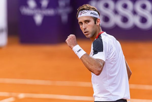 Tomás Etcheverry puso primera en el Argentina Open con un sólido triunfo