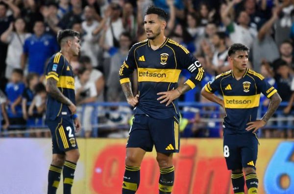 Boca Juniors perdió 2-1 con Vélez en Liniers y se privó de quedar como líder de la Zona A del Torneo Apertura
