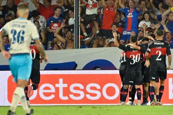 Racing perdió 3-1 con Tigre y lleva tres derrotas seguidas en el Torneo Apertura