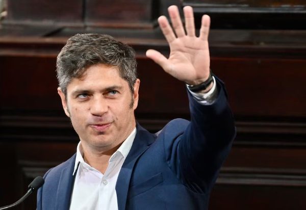 Kicillof le dio el puntapié a su discurso federal con una apertura de sesiones en la que no pudo esquivar la interna del PJ