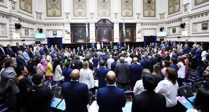 Se tensa una definición por las reelecciones indefinidas y buscan que lo resuelva la Corte bonaerense