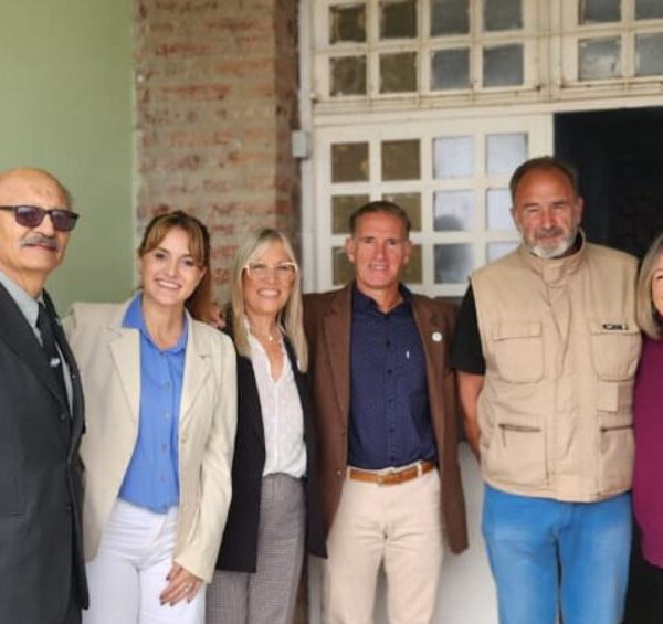 Acto de imposición de nombre “Héroes de Malvinas” al Centro Educativo Complementario N°802