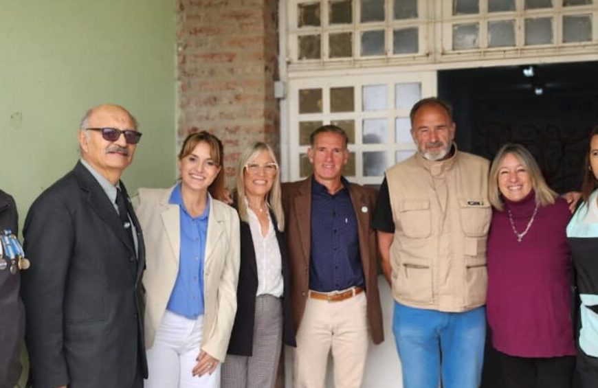 Acto de imposición de nombre “Héroes de Malvinas” al Centro Educativo Complementario N°802