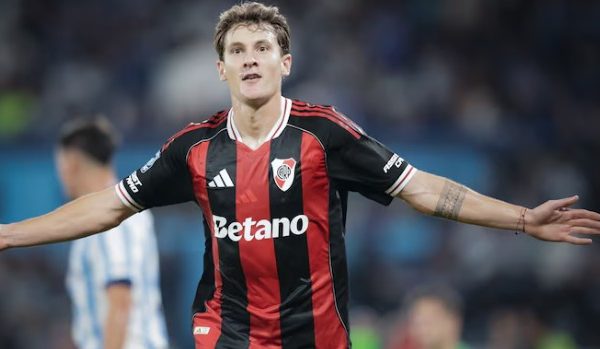 River le ganó a Racing en Avellaneda y logró su quinto triunfo consecutivo en el torneo con Coudet como entrenador