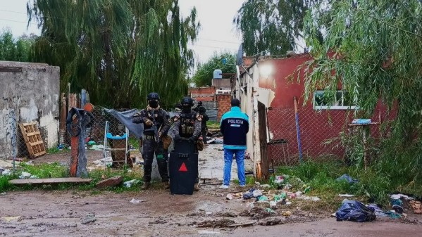 Dos personas fueron aprehendidas luego de un allanamiento