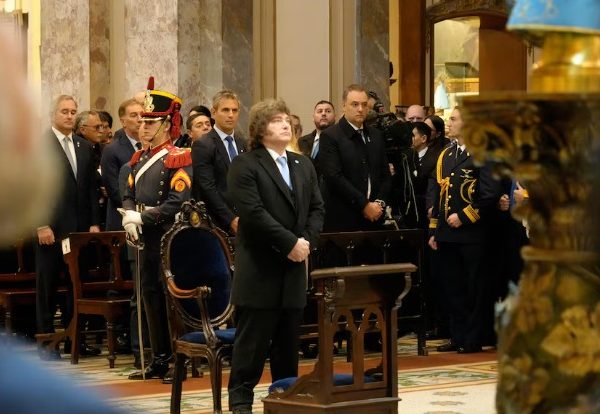 La Iglesia suma señales de descontento en contra del Gobierno y se tensiona el vínculo tras el Tedeum