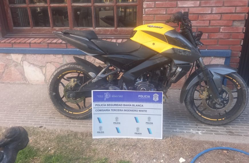 Luego de una persecusión, un hombre fue detenido con una moto presuntamente robada