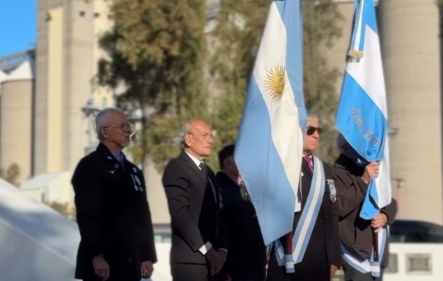 El Intendente Susbielles encabezó el acto de homenaje a los caídos en Malvinas a 44 años del hundimiento del ARA General Belgrano