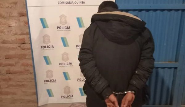 Detuvieron a un hombre por robar mercadería de un comercio