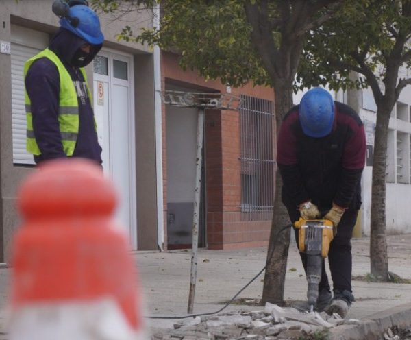 ABSA: Continúa el recambio de colectores cloacales