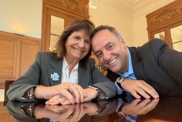Senado: se pospuso una semana la sesión por Manuel Adorni y quedó cerca de ser interpelado el 2 de julio