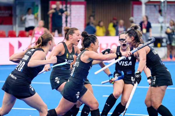 Las Leonas y Los Leones hacen historia en el Mundial