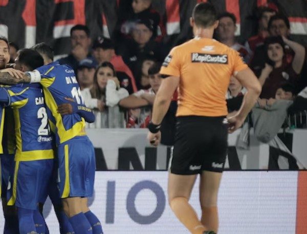 River Plate perdió 1 a 0 con Rosario Central en el Monumental y sumó su quinta derrota consecutiva