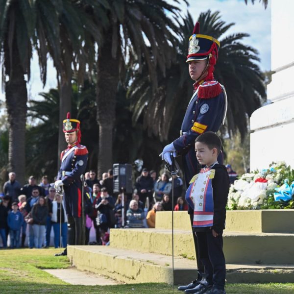 Acto con motivo de un nuevo aniversario del paso a la inmortalidad del General San Martín