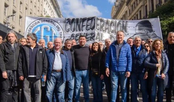 La CGT le puso fecha a su marcha por los endeudados, pero sigue evaluando si hará otro paro general