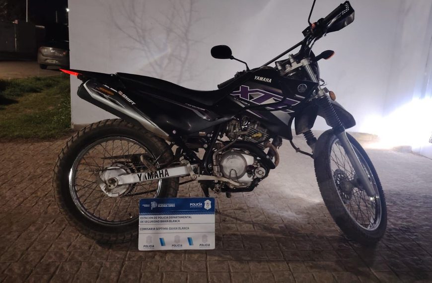 Detuvieron a un hombre que circulaba con una moto robada
