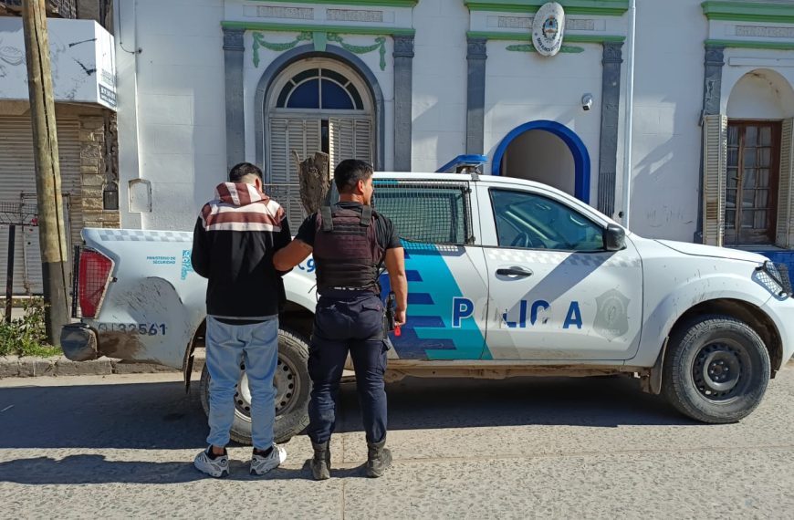 Salió de prisión hace cuatro días y robó un Fernet y dos salamines de un supermercado