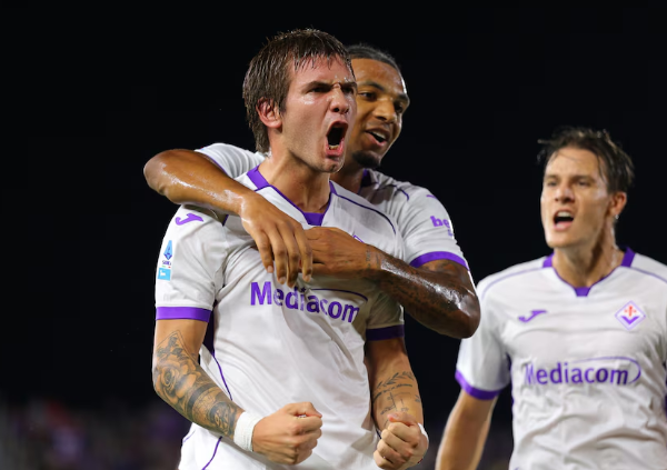 Fiorentina perdió y Mastantuono volvió a sufrir críticas por su bajo nivel