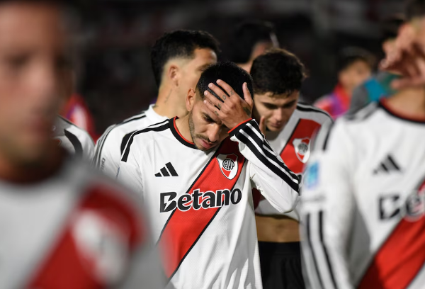 Preocupación en River Plate: se lesionó uno de los jugadores más utilizados por Ponzio y se perderá el Superclásico con Boca Juniors