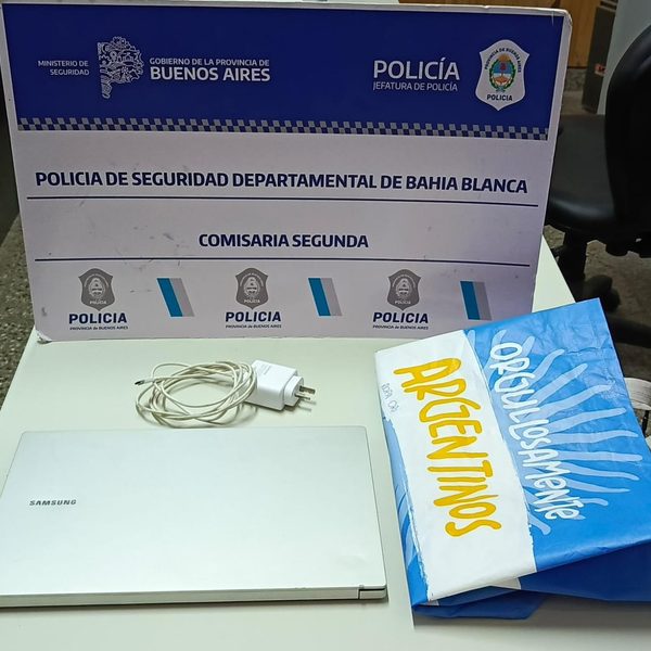 Detuvieron a un joven que ofrecía a la venta una computadora robada